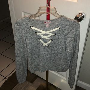 A long sleeve shirt